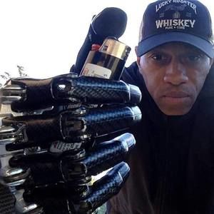 Meet your Posher, Troy